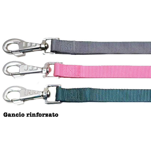 Guinzaglio in nylon per cani con gancio rinforzato, disponibile in diversi colori e larghezze