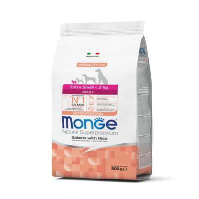 Mangime secco Monge per cani extra small con salmone e riso, crocchette dimensionate per piccole mandibole